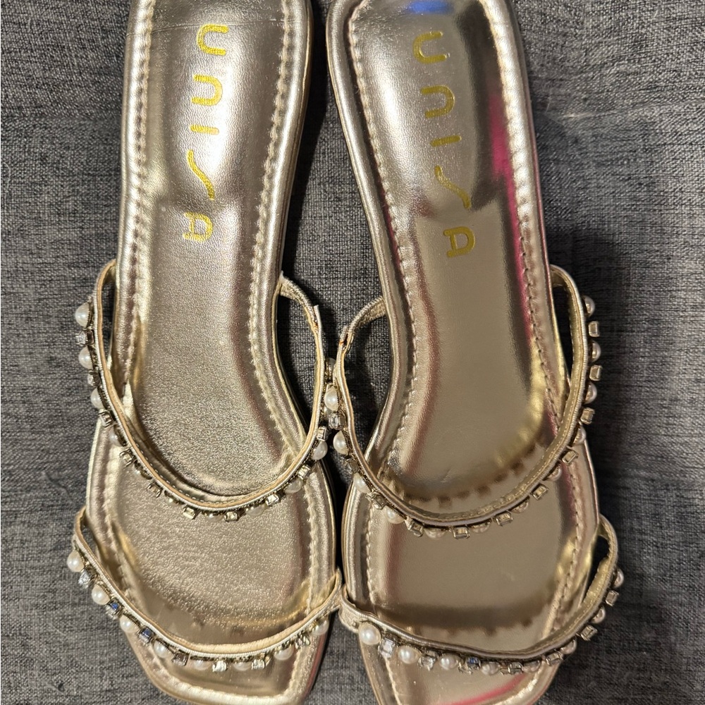 Unisa Gold Sandals with Pearl Accents - Picture 4 of 5